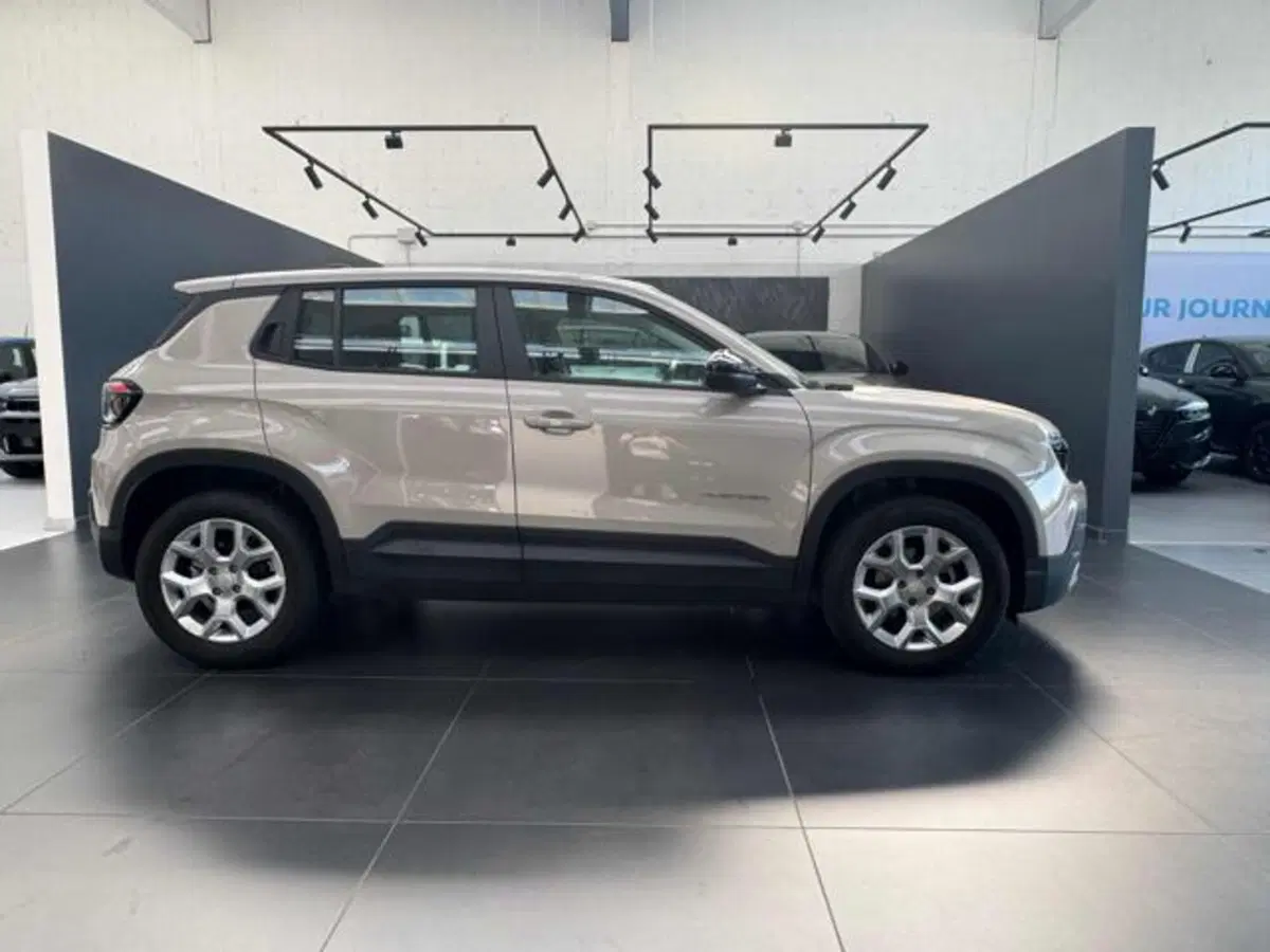 Jeep Avenger usata a Vercelli (8)