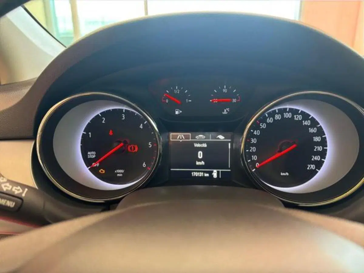Opel Astra usata a Sassari (10)