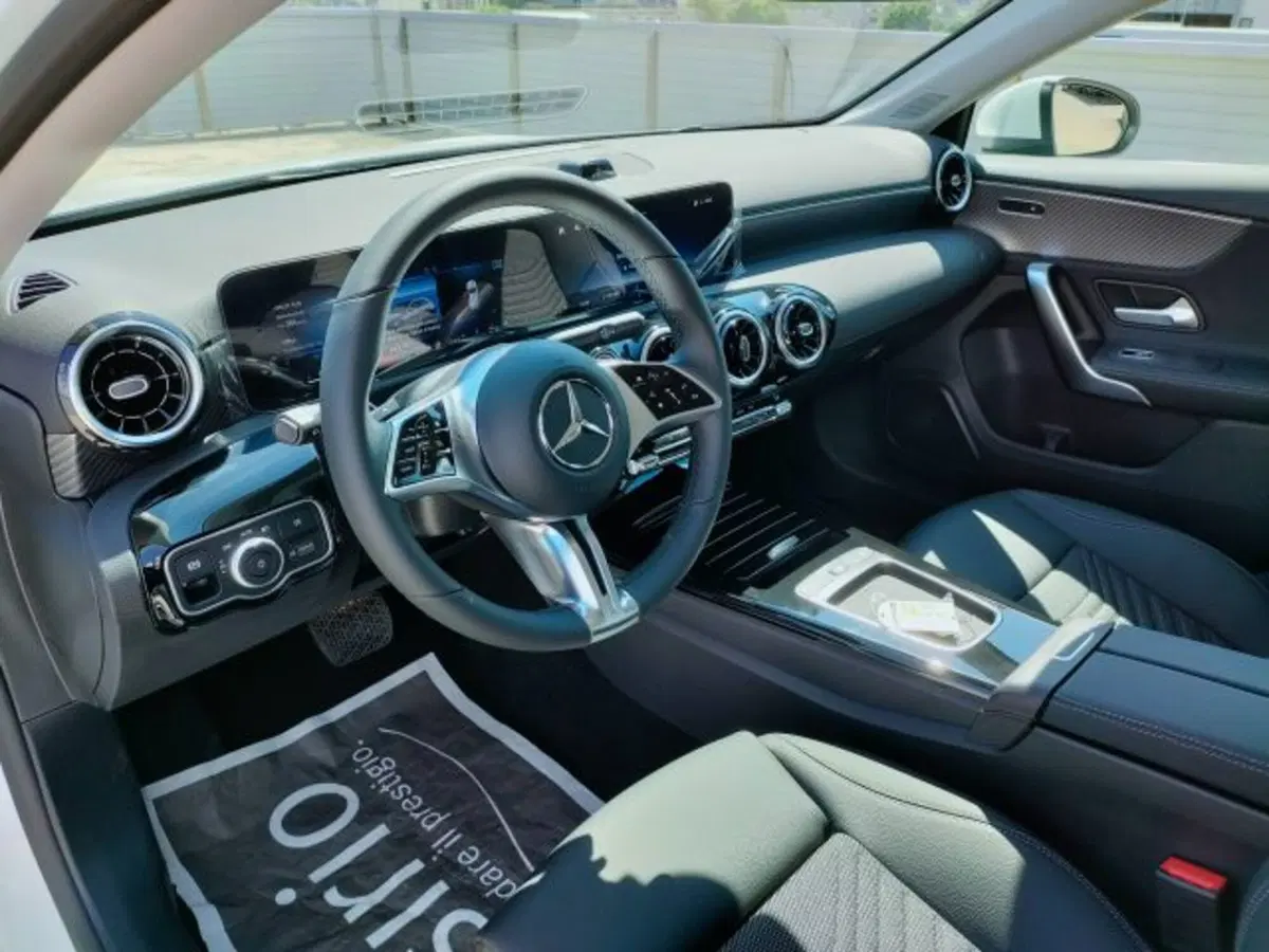 Mercedes-Benz Classe A nuova a Teramo (10)