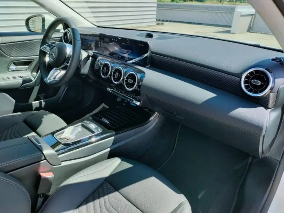 Mercedes-Benz Classe A nuova a Teramo (9)