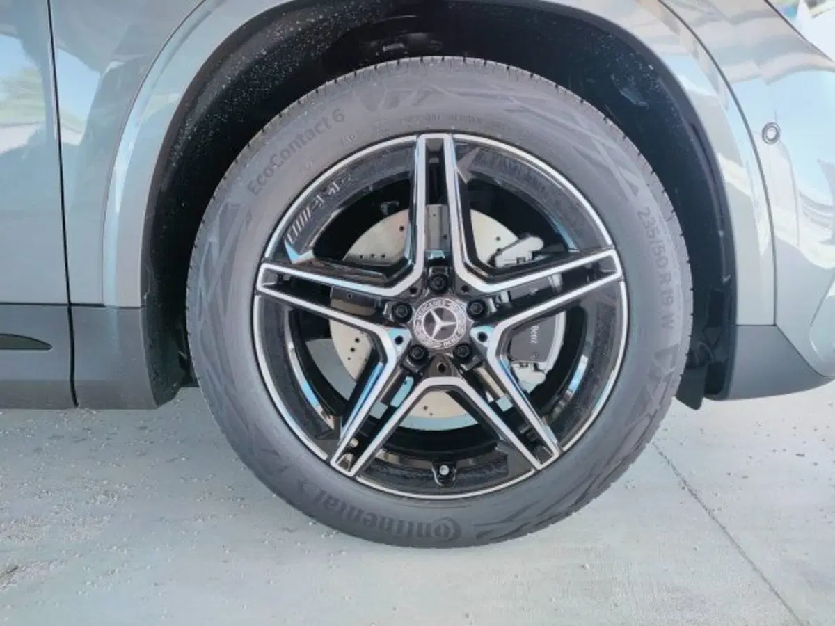 Mercedes-Benz GLA SUV nuova a Teramo (7)