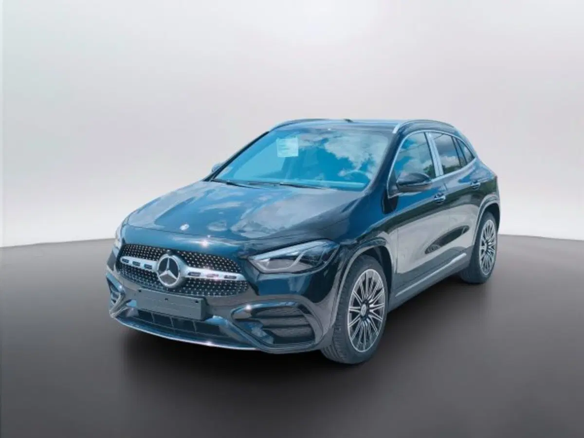 Mercedes-Benz GLA SUV nuova a Teramo