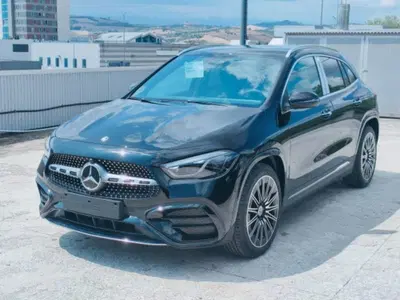 Mercedes-Benz GLA SUV 200 d Business Extra auto nuova a Mosciano Sant'Angelo