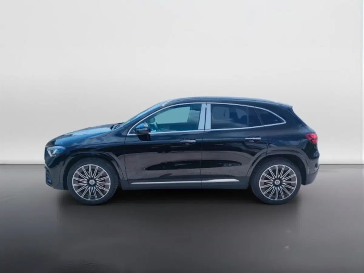 Mercedes-Benz GLA SUV nuova a Teramo (3)