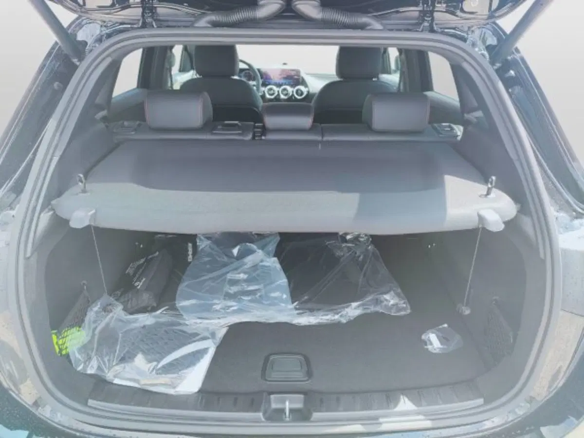 Mercedes-Benz GLA SUV nuova a Teramo (5)