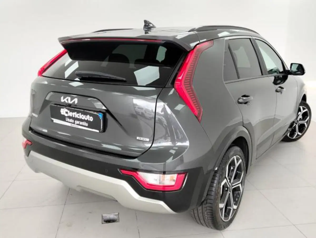 Kia Niro usata a Como (2)