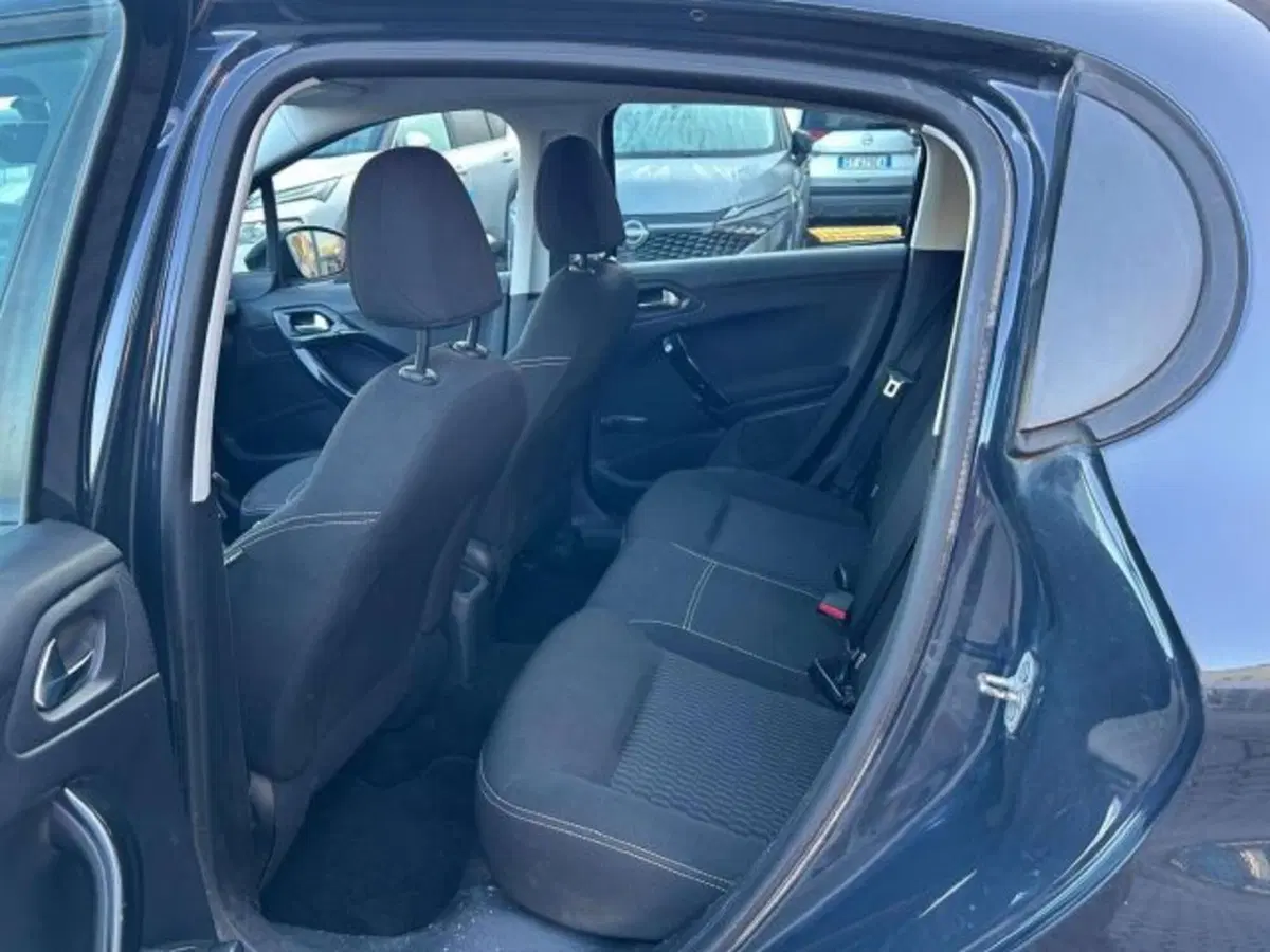 Peugeot 208 usata a Firenze (9)