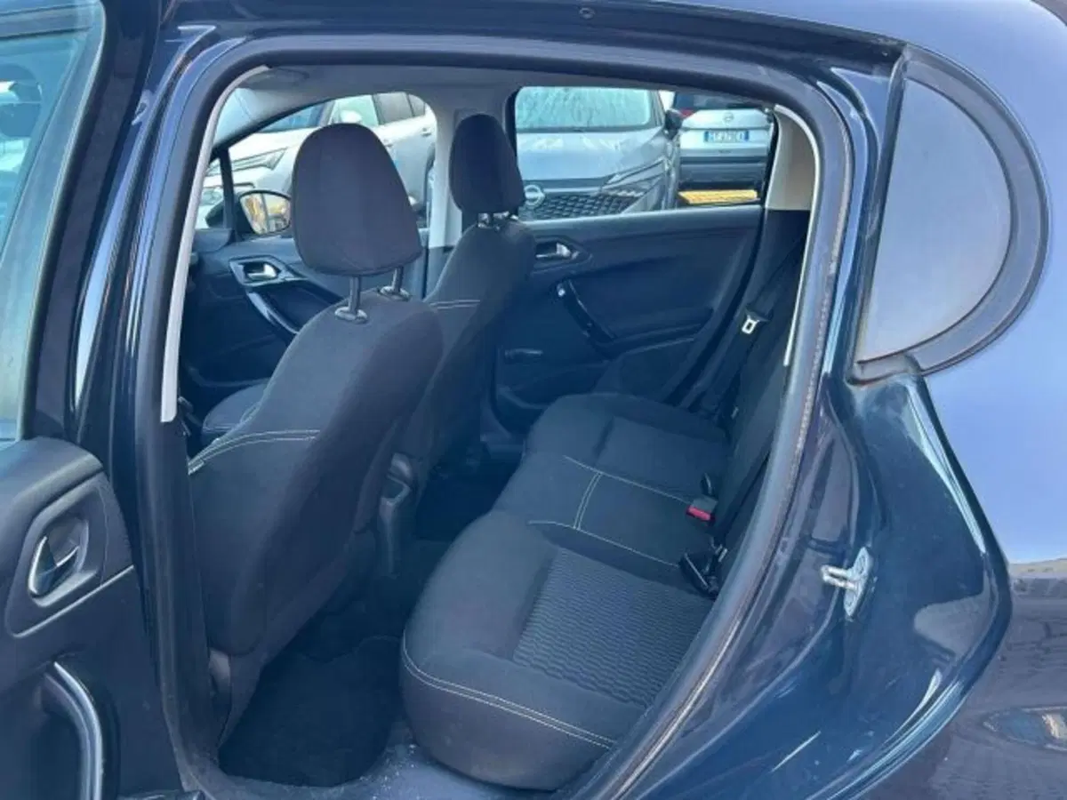 Peugeot 208 usata a Firenze (9)
