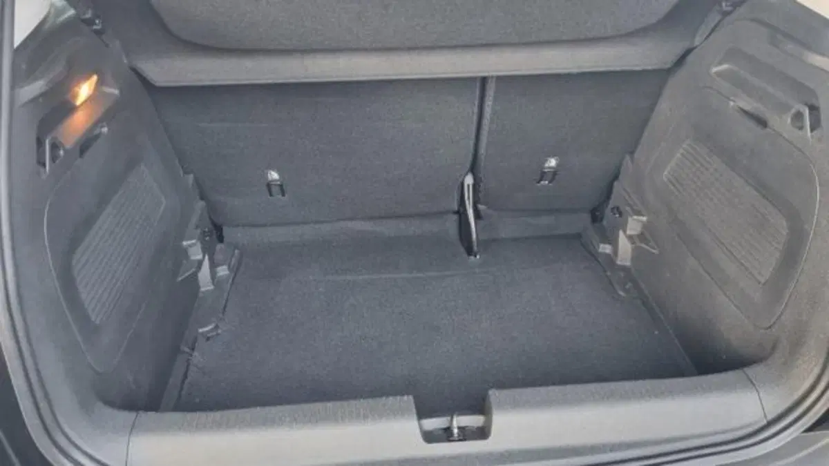 Opel Crossland usata a Savona (10)