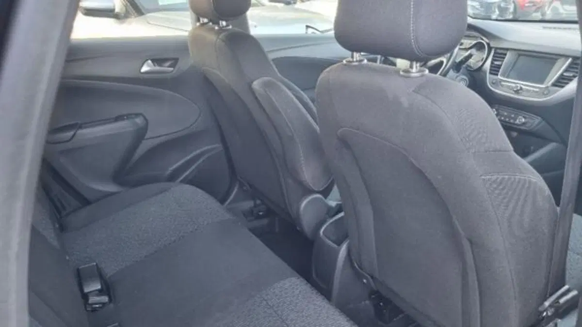 Opel Crossland usata a Savona (12)