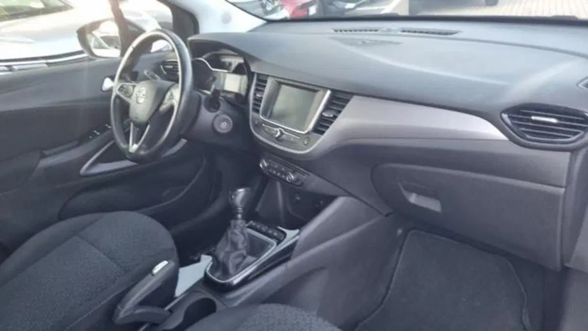 Opel Crossland usata a Savona (14)