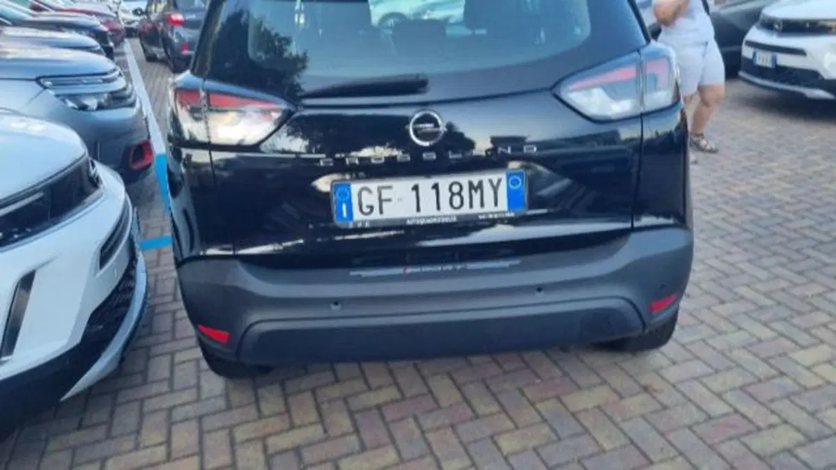 Opel Crossland usata a Savona (8)