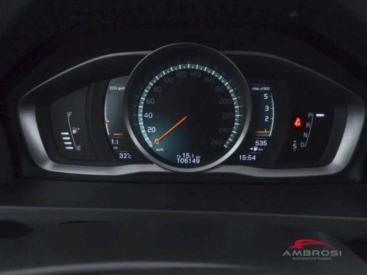 Volvo V60 Cross Country usata a Perugia (13)