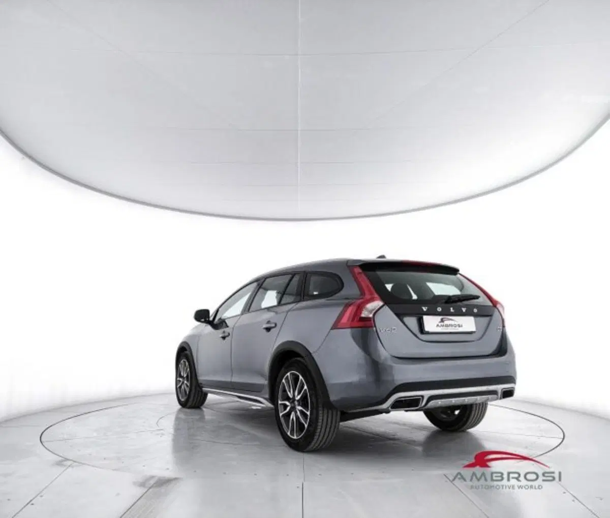 Volvo V60 Cross Country usata a Perugia (4)