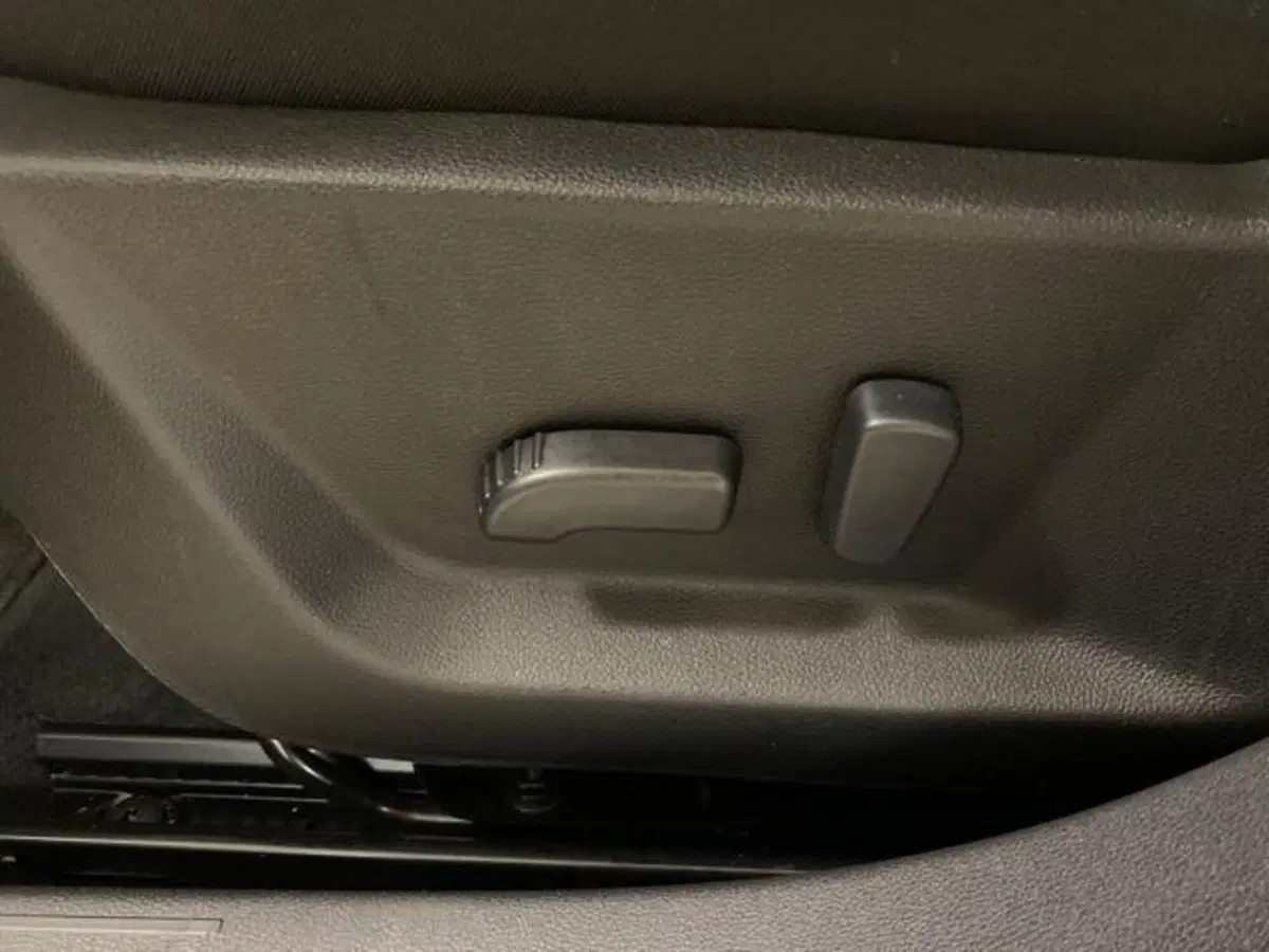 Dacia Bigster usata a Firenze (19)
