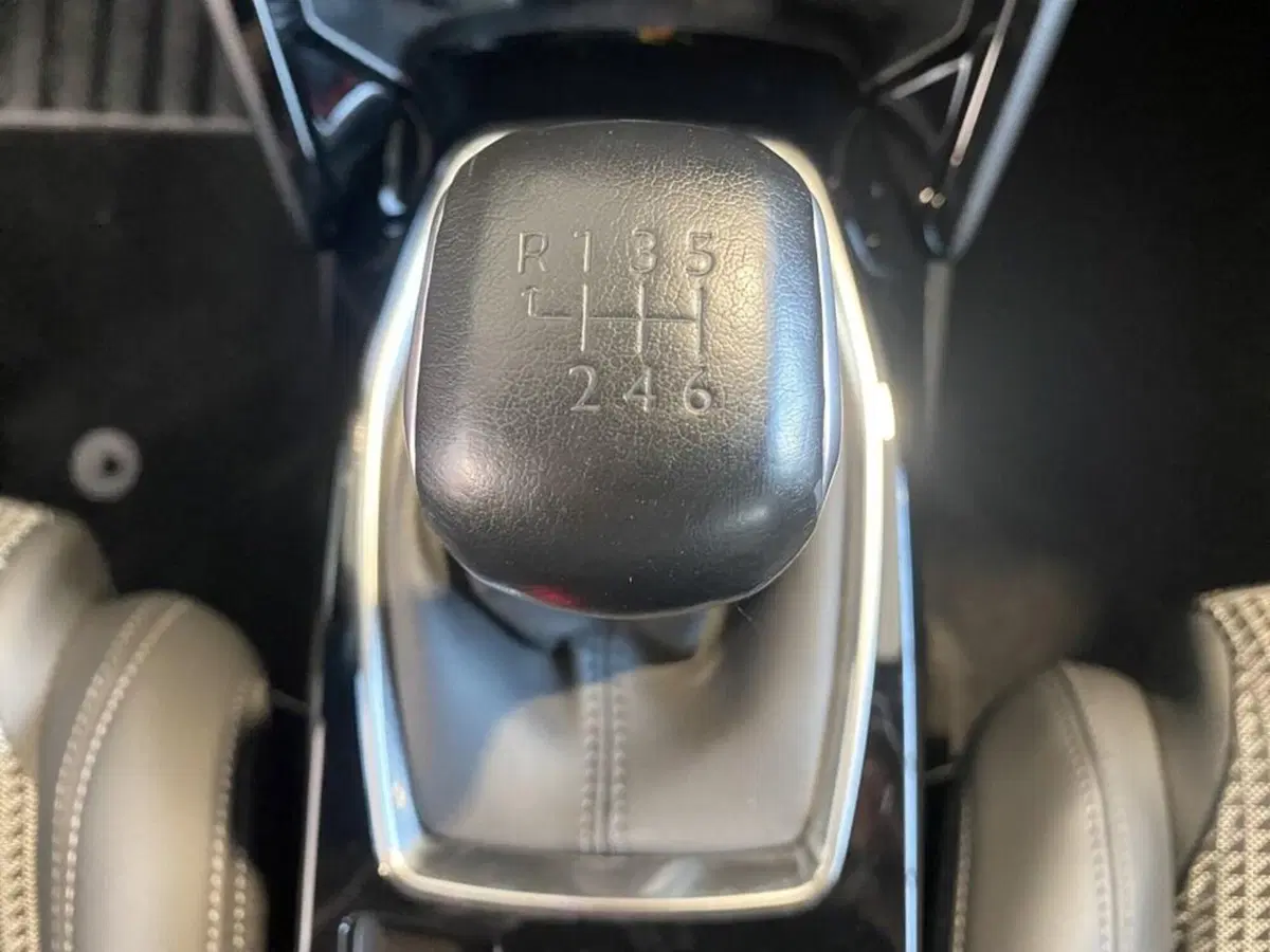 Peugeot 2008 usata a Torino (12)