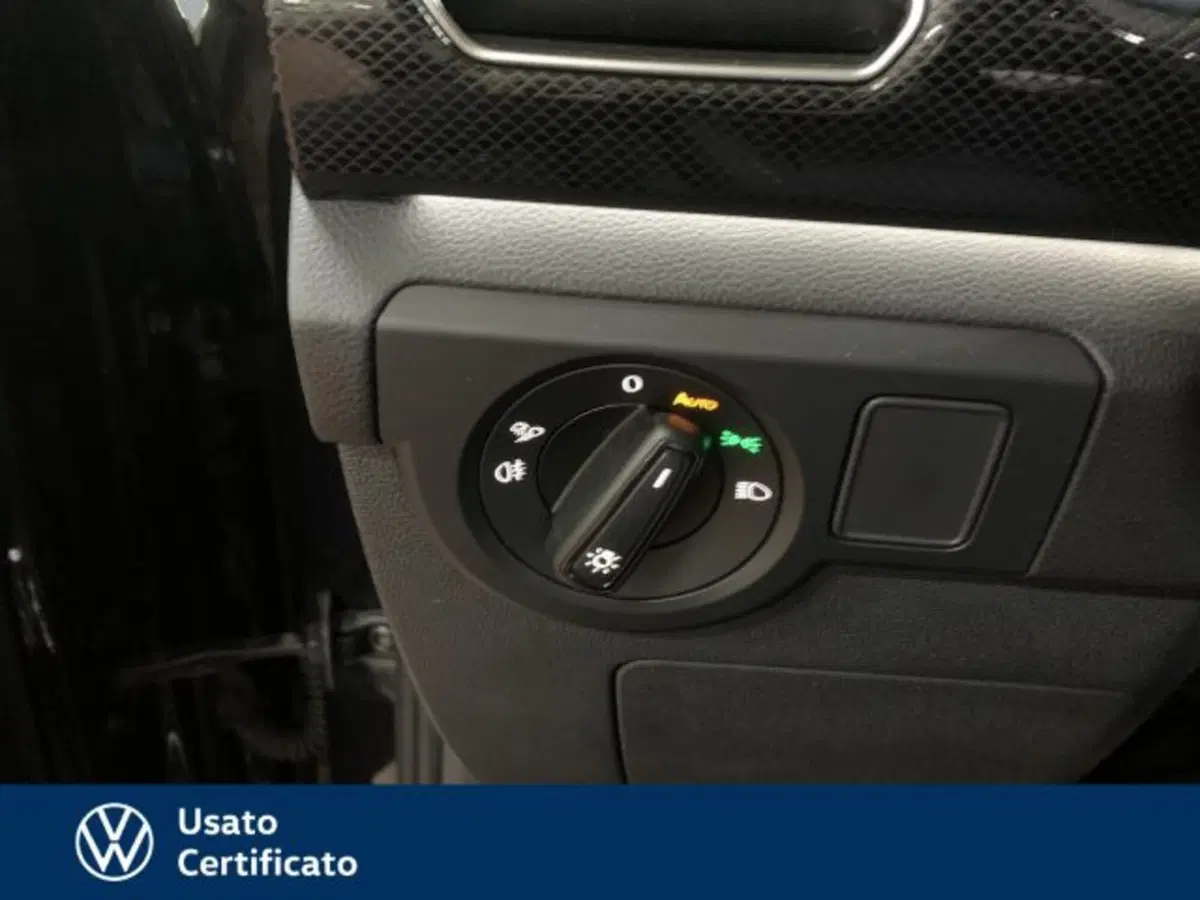 Volkswagen T-Cross usata a Vicenza (16)