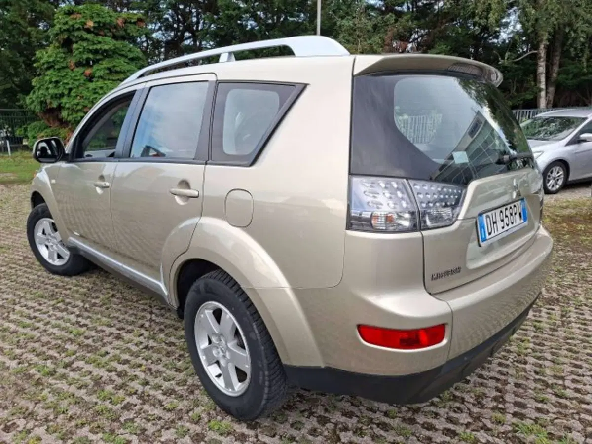 Mitsubishi Outlander usata a Como (4)