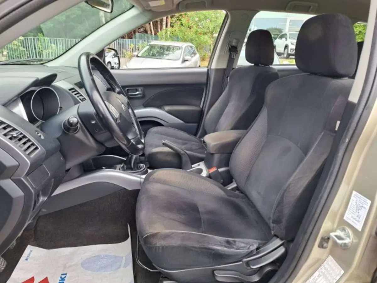 Mitsubishi Outlander usata a Como (5)