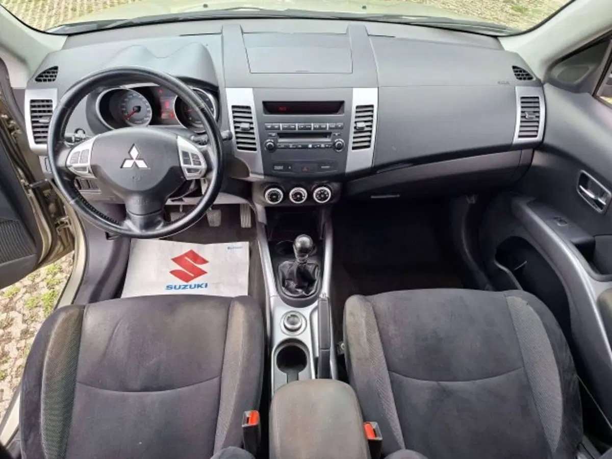 Mitsubishi Outlander usata a Como (8)