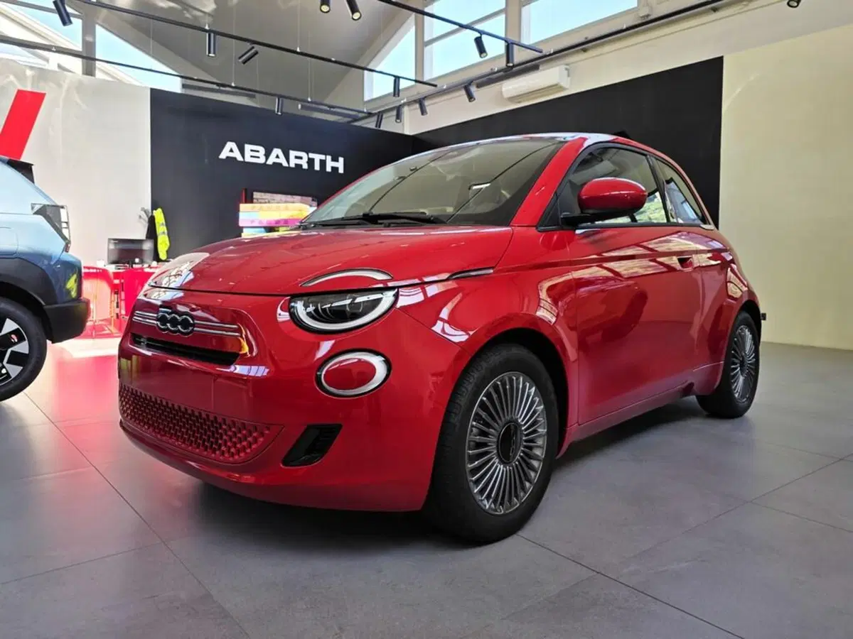 Fiat 500 nuova a Sondrio