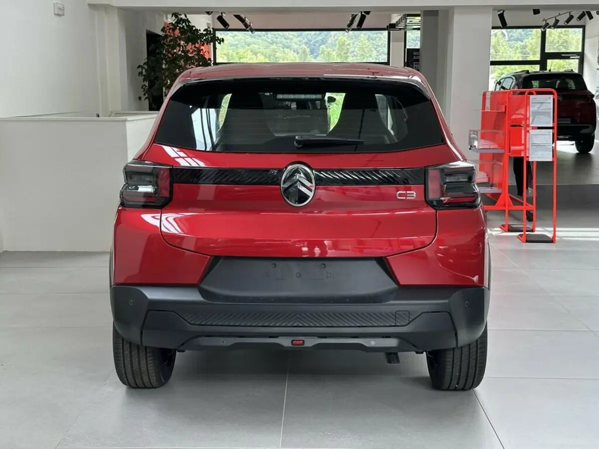 Citroen C3 Aircross nuova a Sondrio (4)