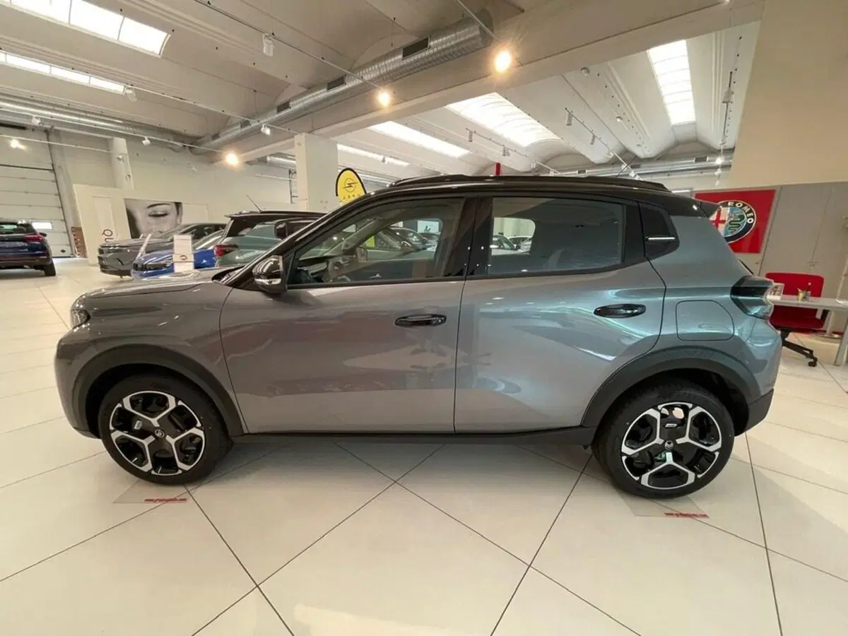 Citroen C3 Aircross nuova a Sondrio (2)