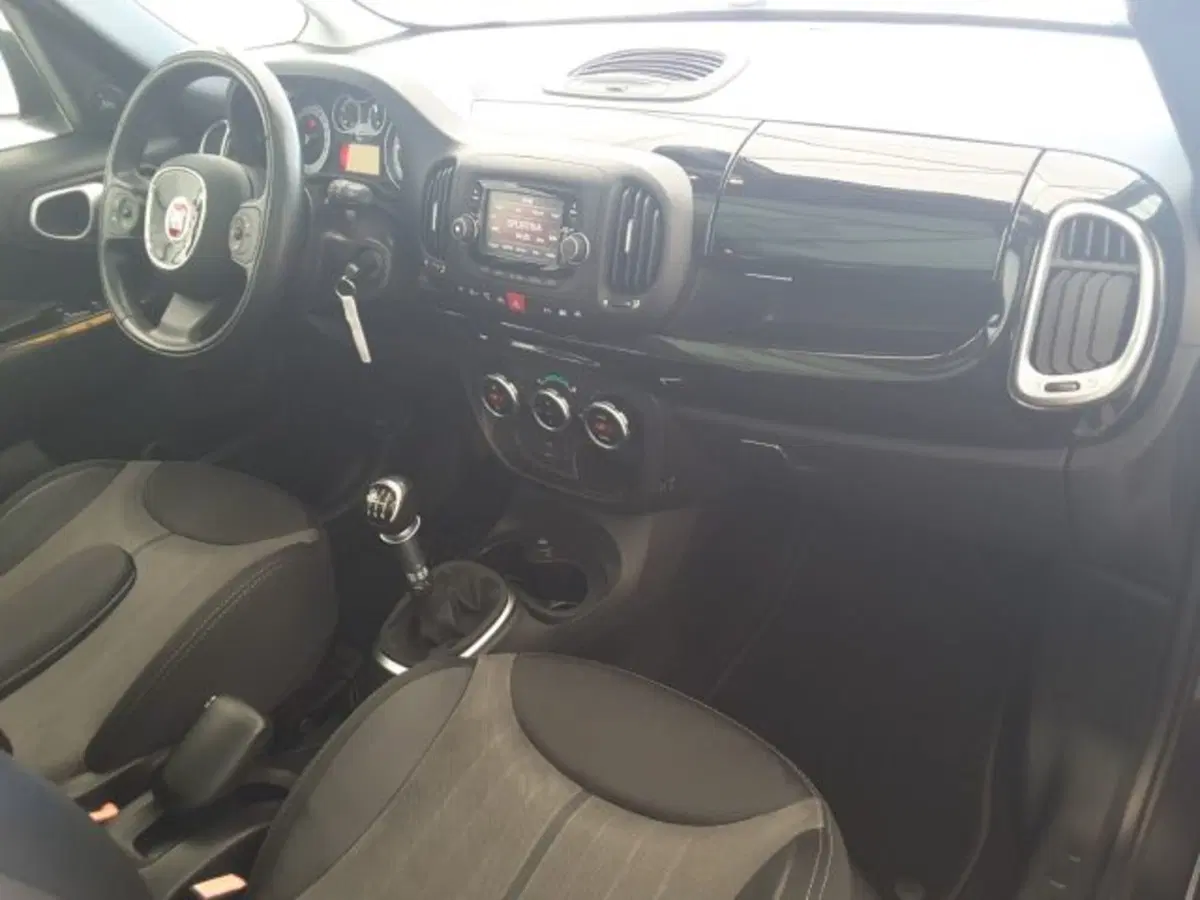 Fiat 500L Living usata a Firenze (10)