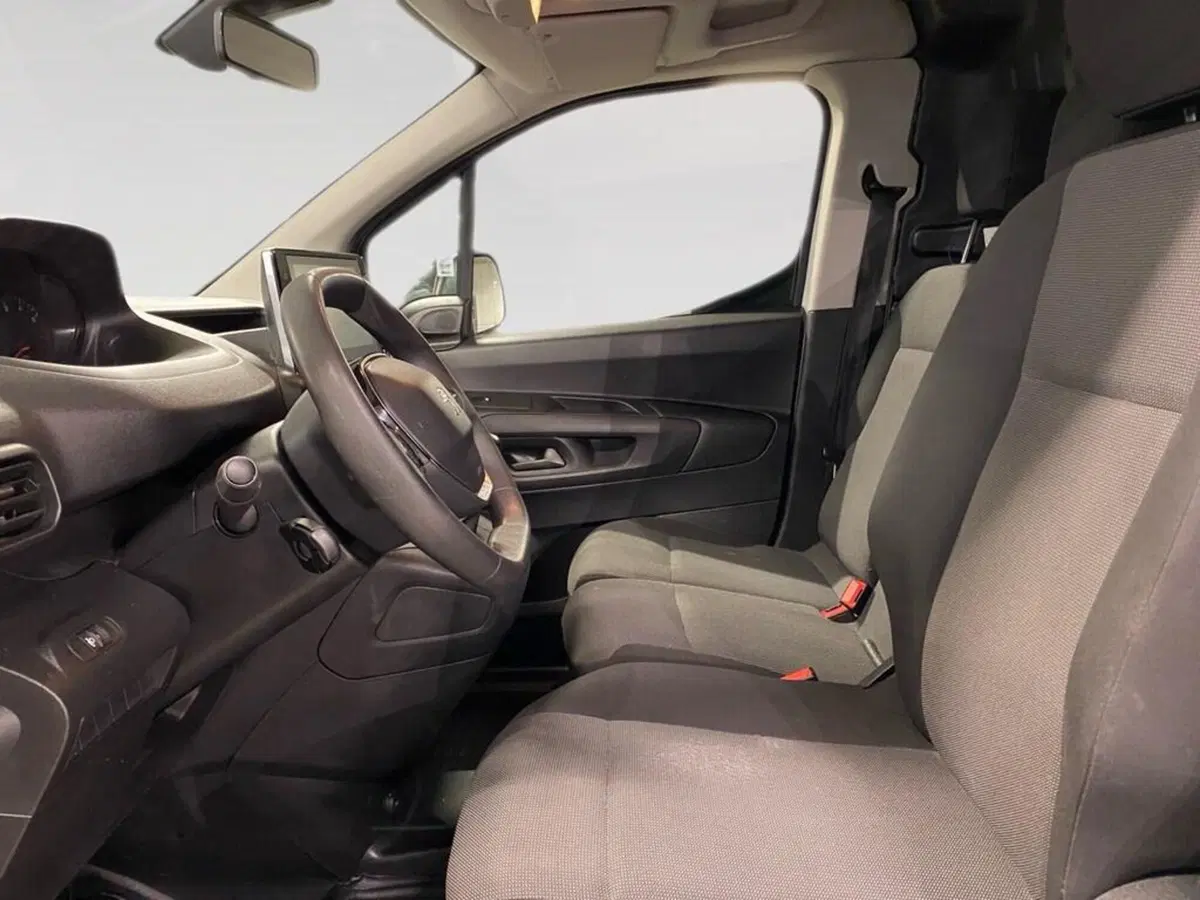 Peugeot Partner Furgone usata a Torino (7)