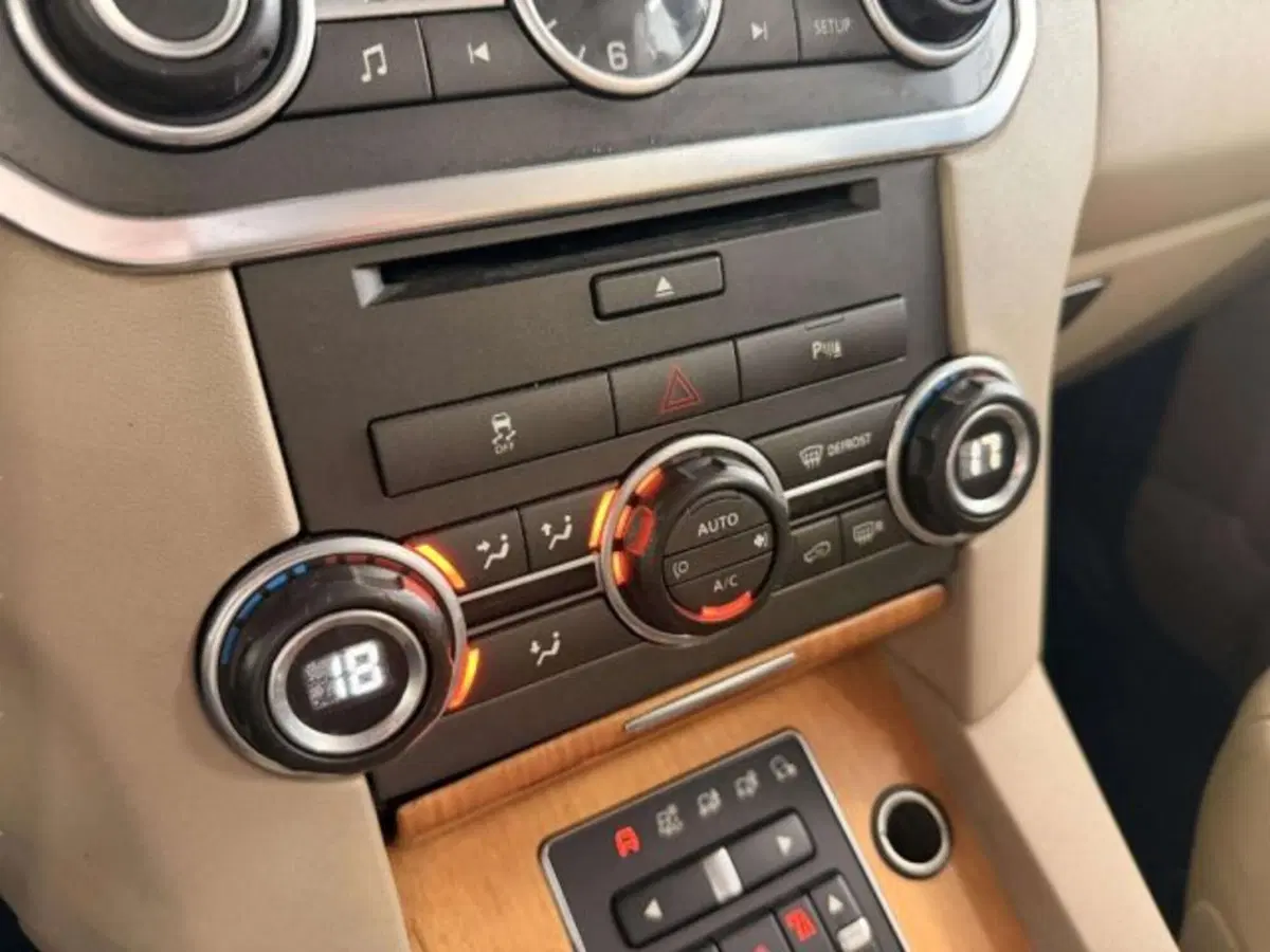 Land Rover Discovery usata a Siena (16)
