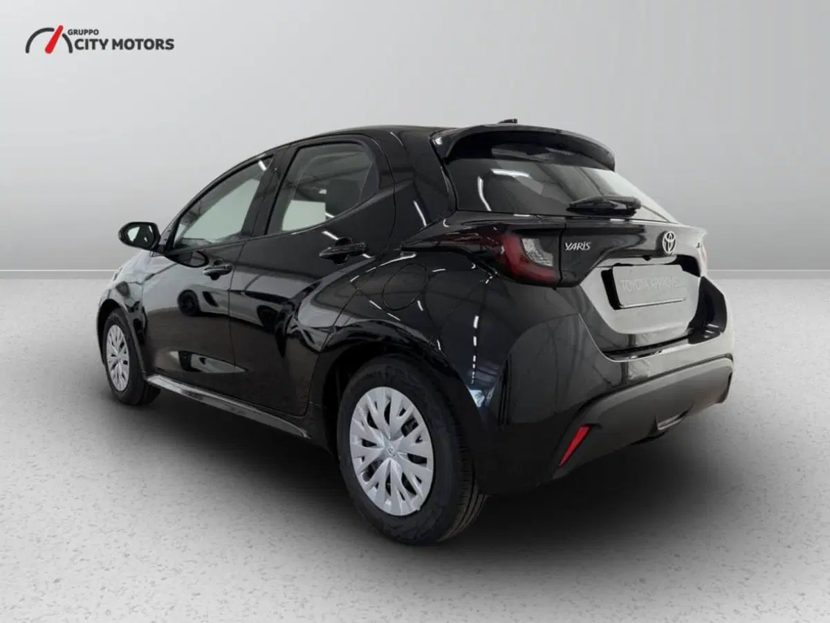 Toyota Yaris Cross nuova a Monza e Brianza (4)