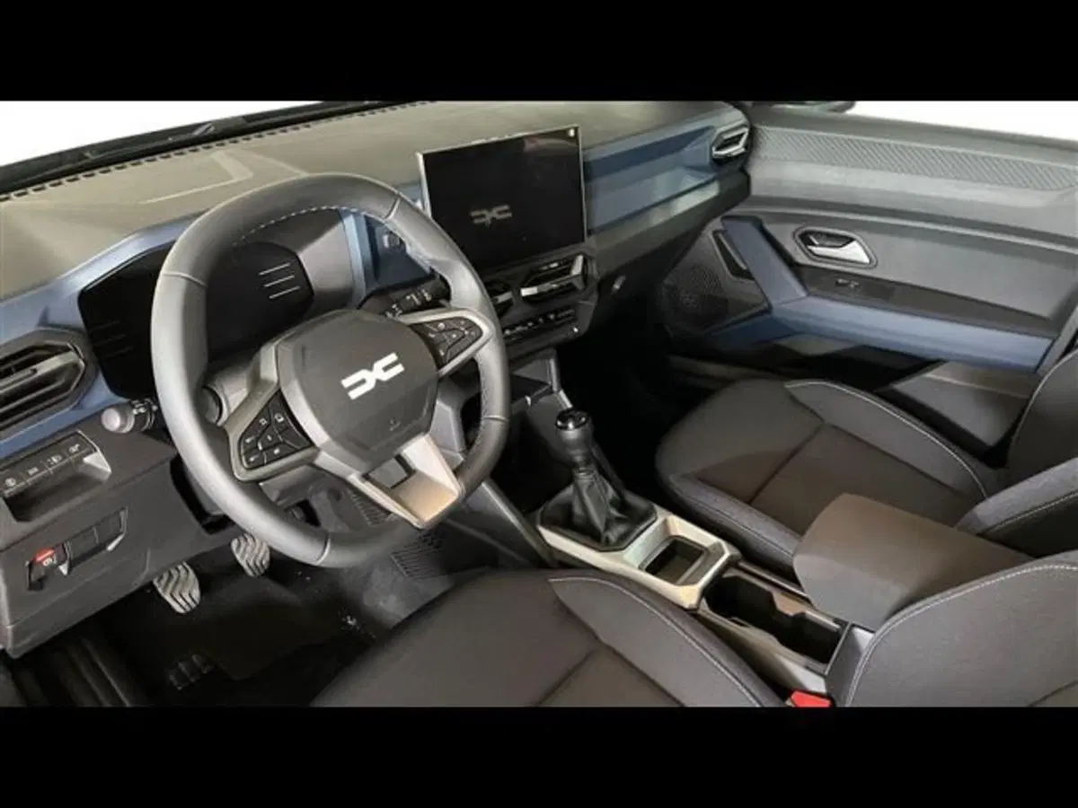 Dacia Bigster nuova a Firenze (9)