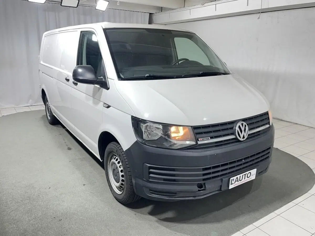 Volkswagen Veicoli Commerciali T6.1 usata a Sondrio (7)