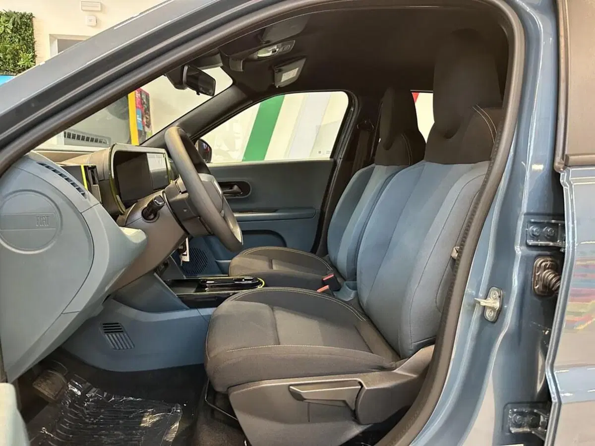 Fiat Grande Panda nuova a Sondrio (10)