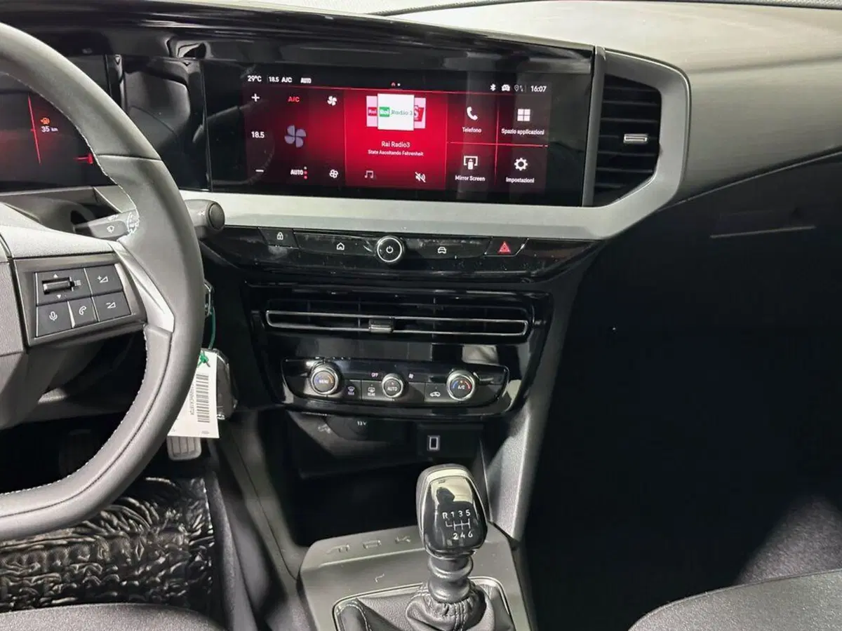 Opel Mokka nuova a Sondrio (14)