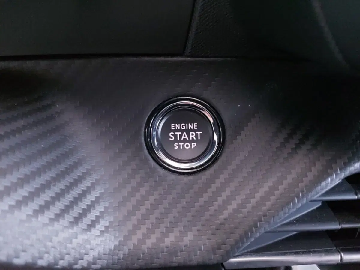 Peugeot 208 usata a Pordenone (20)