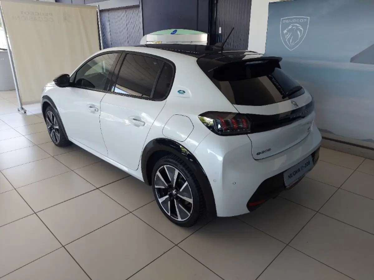 Peugeot 208 usata a Pordenone (4)
