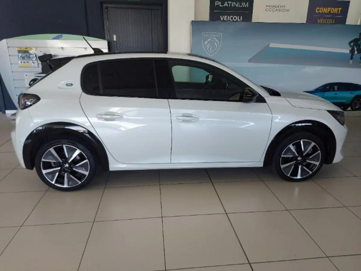 Peugeot 208 usata a Pordenone (7)