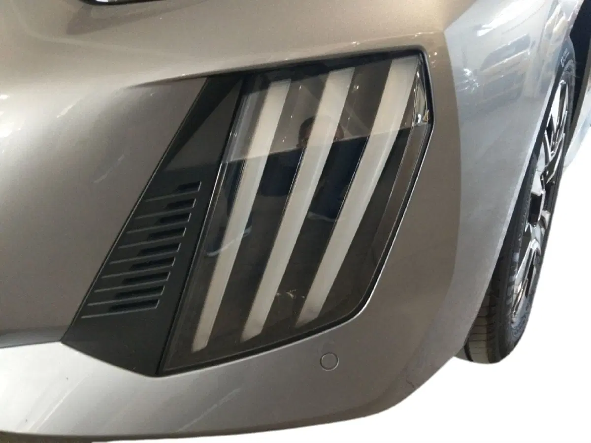 Peugeot 208 usata a Brindisi (15)