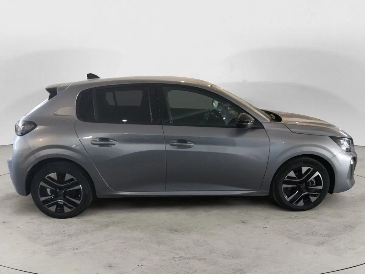 Peugeot 208 usata a Brindisi (7)