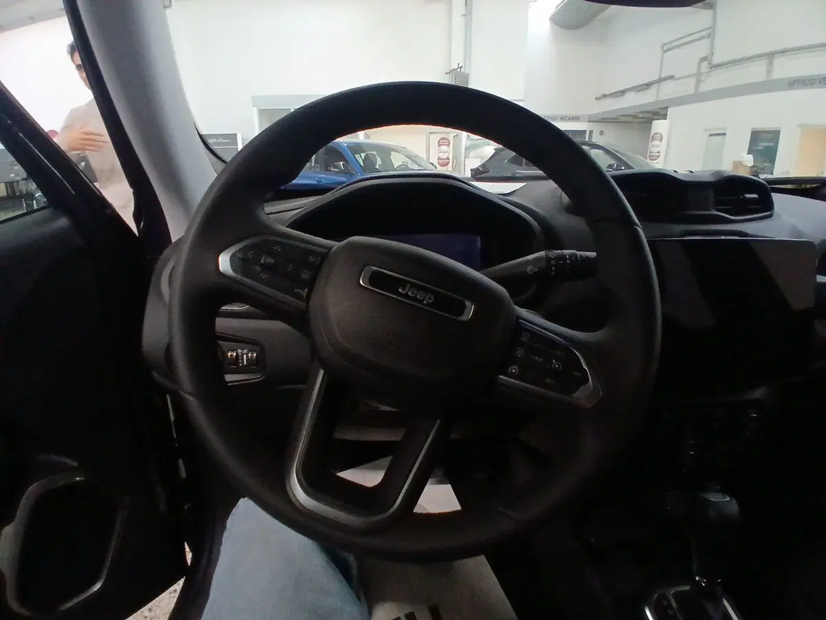 Jeep Renegade usata a Lecce (14)