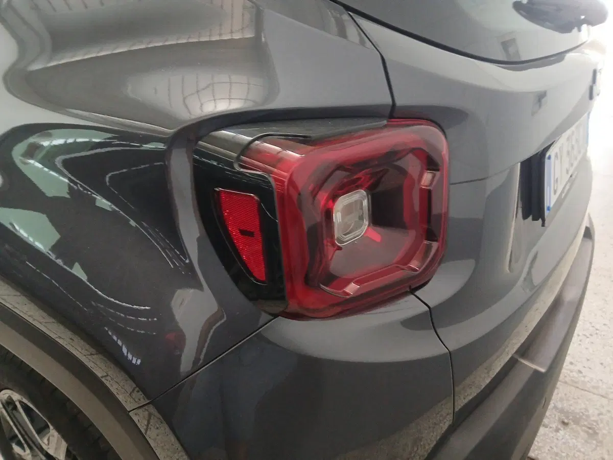 Jeep Renegade usata a Lecce (7)