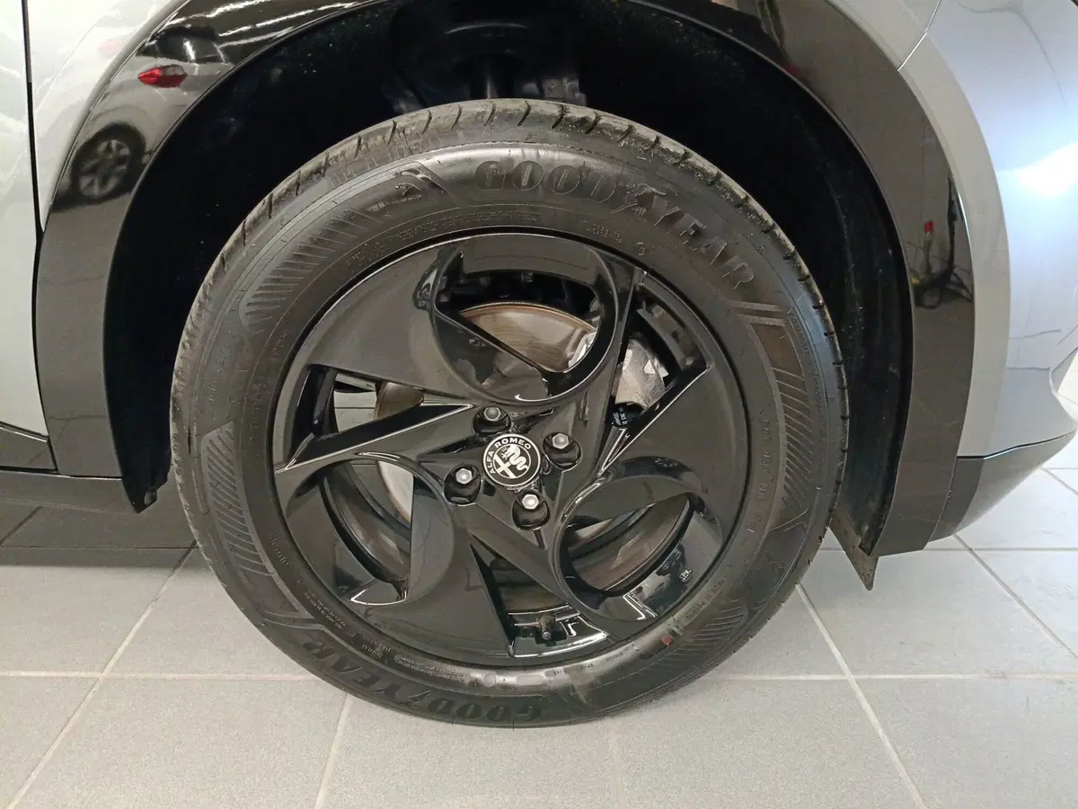 Alfa Romeo Junior usata a Ascoli Piceno (7)