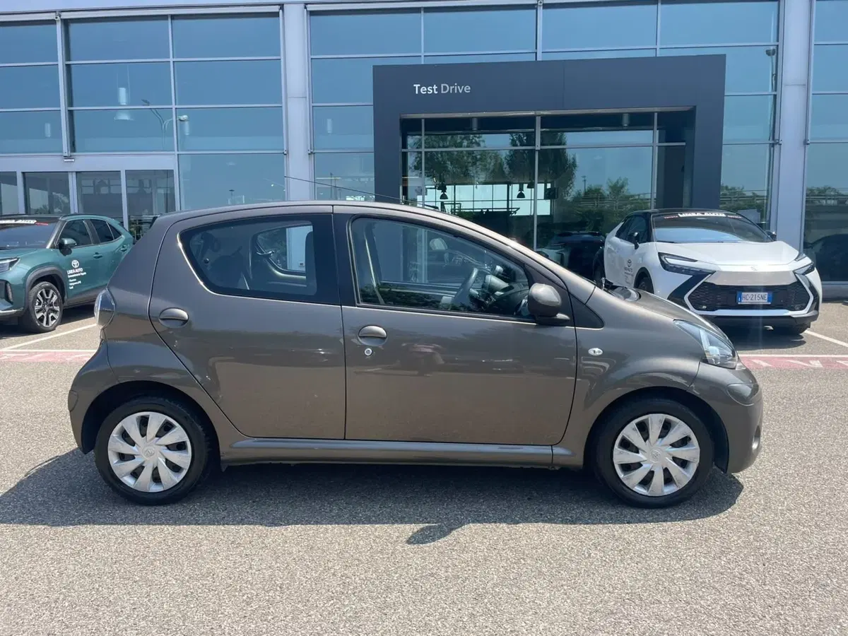 Toyota Aygo usata a Piacenza (6)