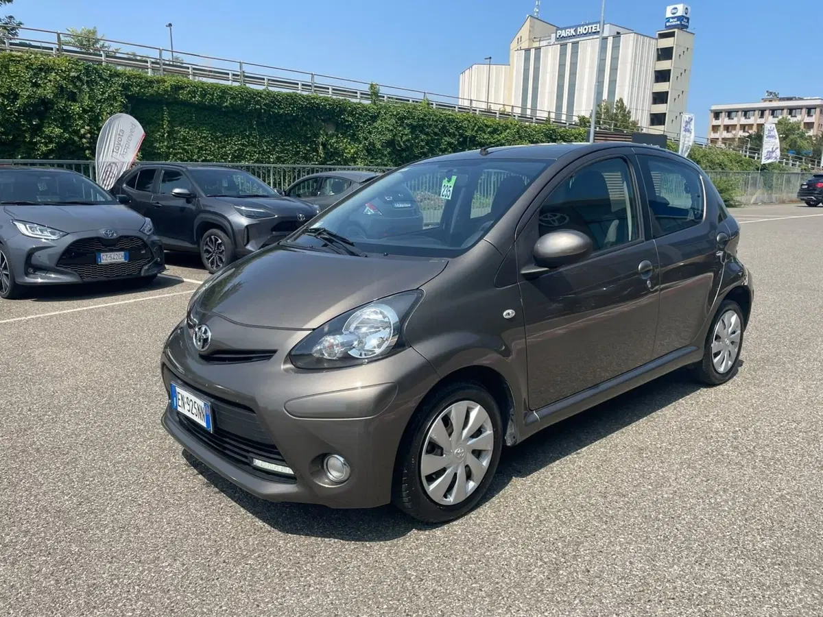 Toyota Aygo usata a Piacenza (8)