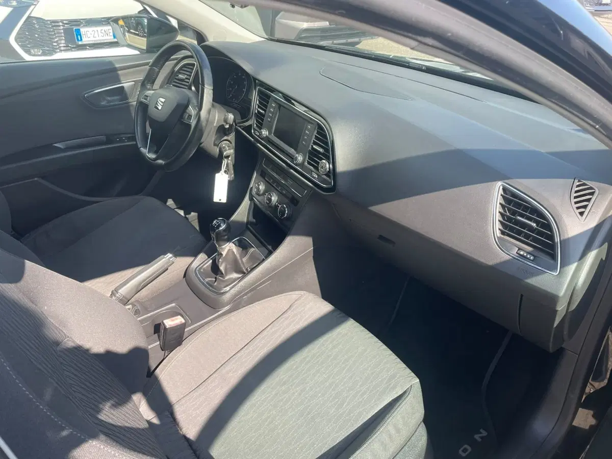 SEAT Leon usata a Piacenza (6)