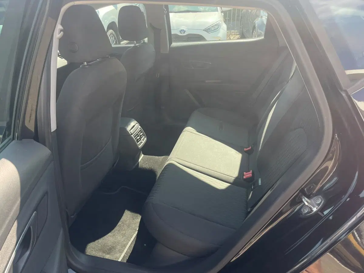 SEAT Leon usata a Piacenza (8)