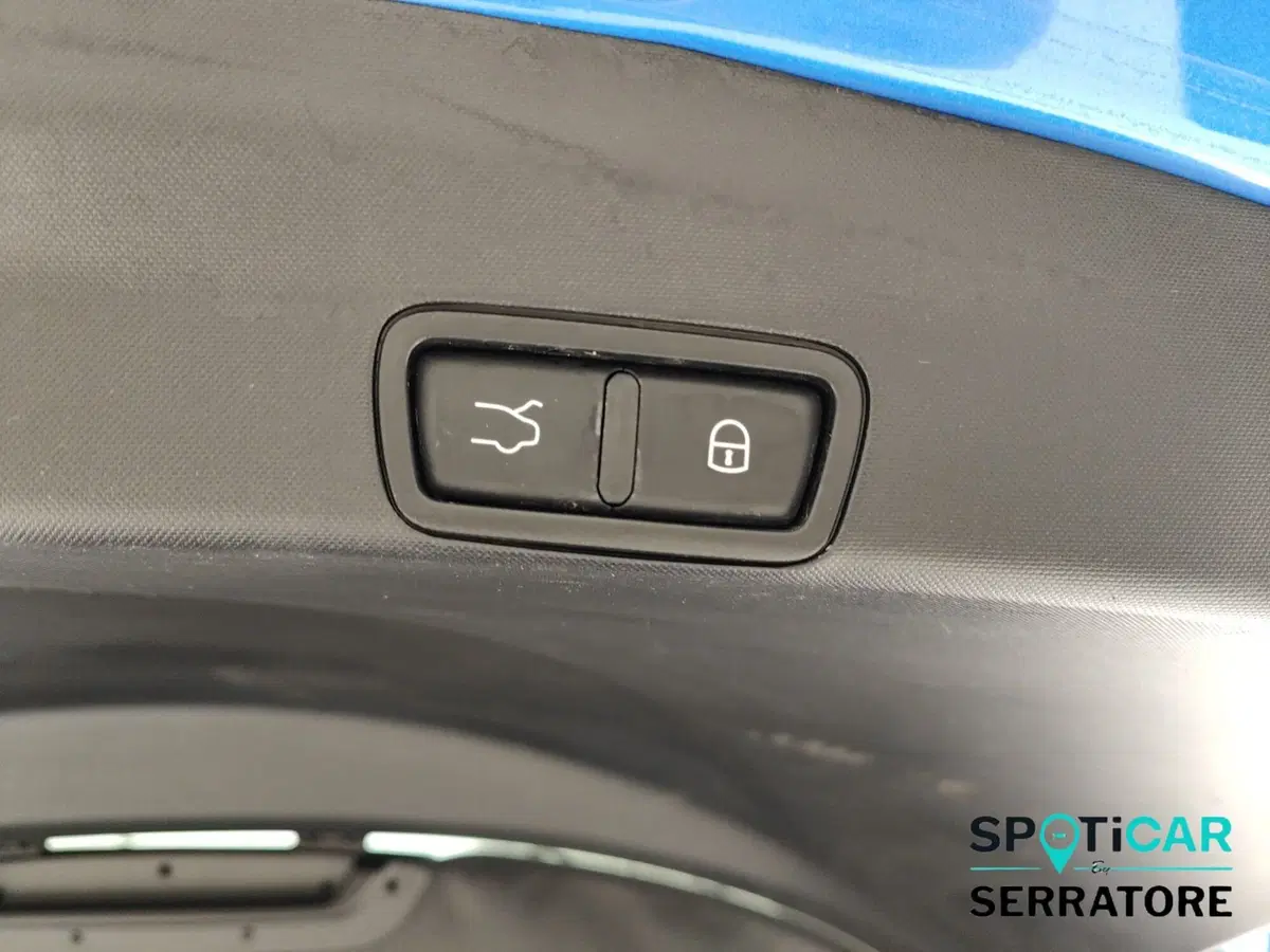 Alfa Romeo Stelvio usata a Como (15)