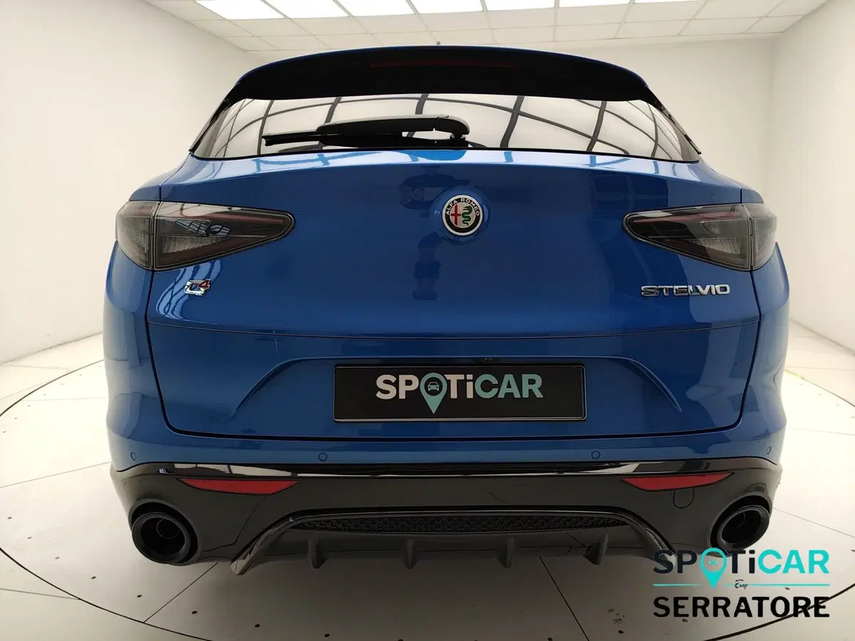 Alfa Romeo Stelvio usata a Como (4)