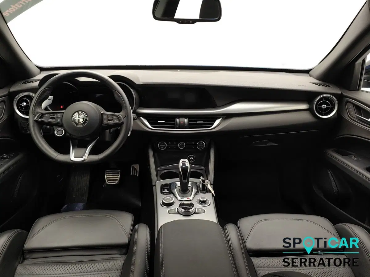 Alfa Romeo Stelvio usata a Como (6)